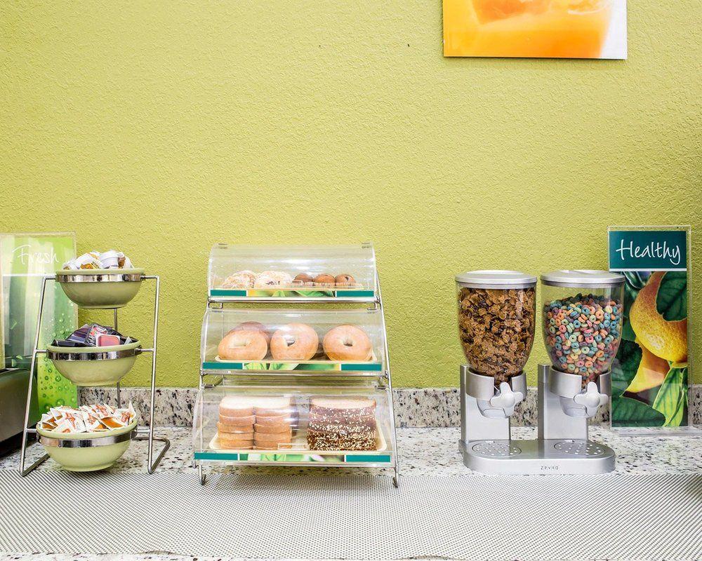 Oyo Hotel Knoxville Tn Cedar Bluff I-40 Ngoại thất bức ảnh