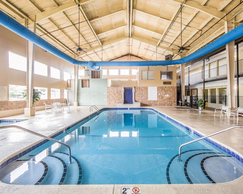 Oyo Hotel Knoxville Tn Cedar Bluff I-40 Ngoại thất bức ảnh