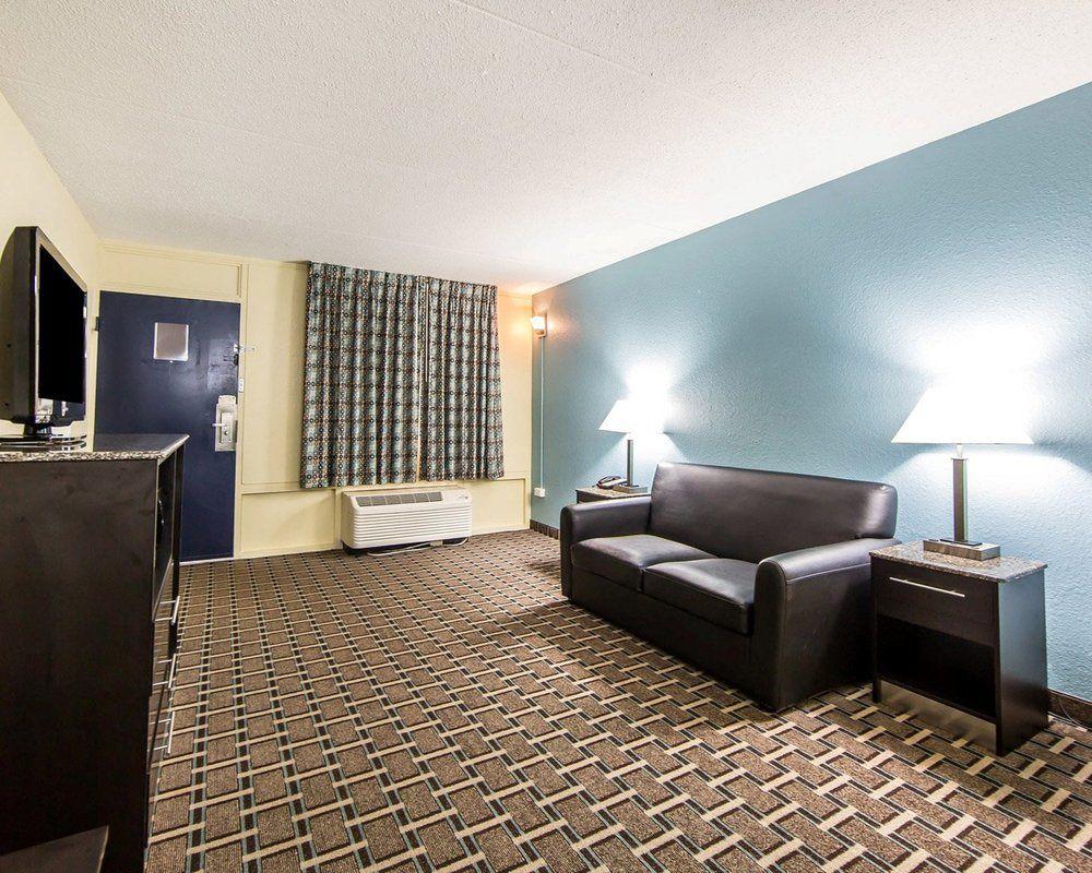 Oyo Hotel Knoxville Tn Cedar Bluff I-40 Ngoại thất bức ảnh
