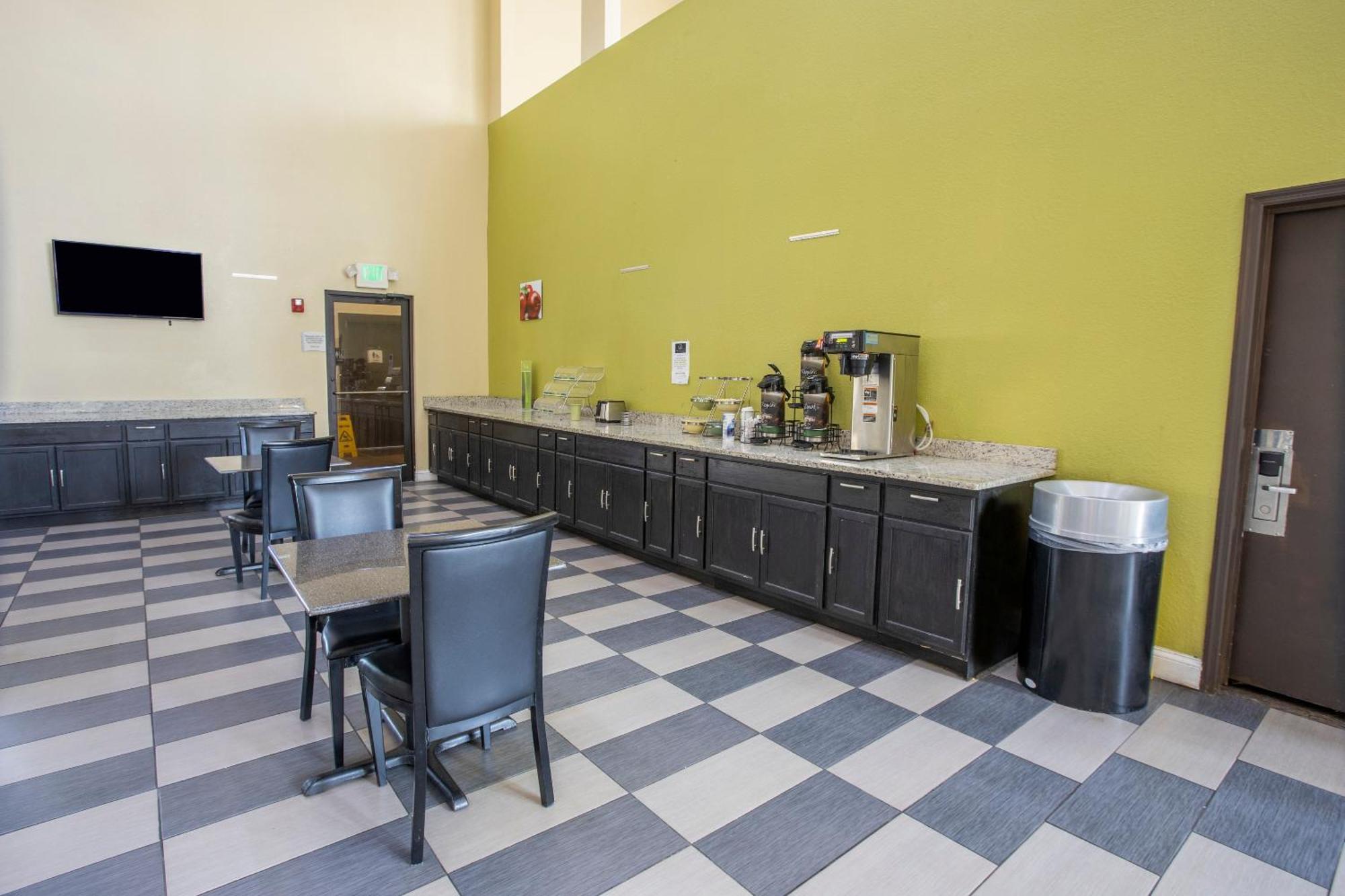 Oyo Hotel Knoxville Tn Cedar Bluff I-40 Ngoại thất bức ảnh