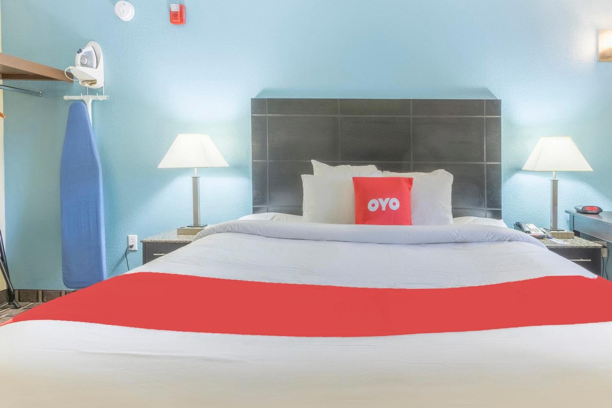 Oyo Hotel Knoxville Tn Cedar Bluff I-40 Ngoại thất bức ảnh
