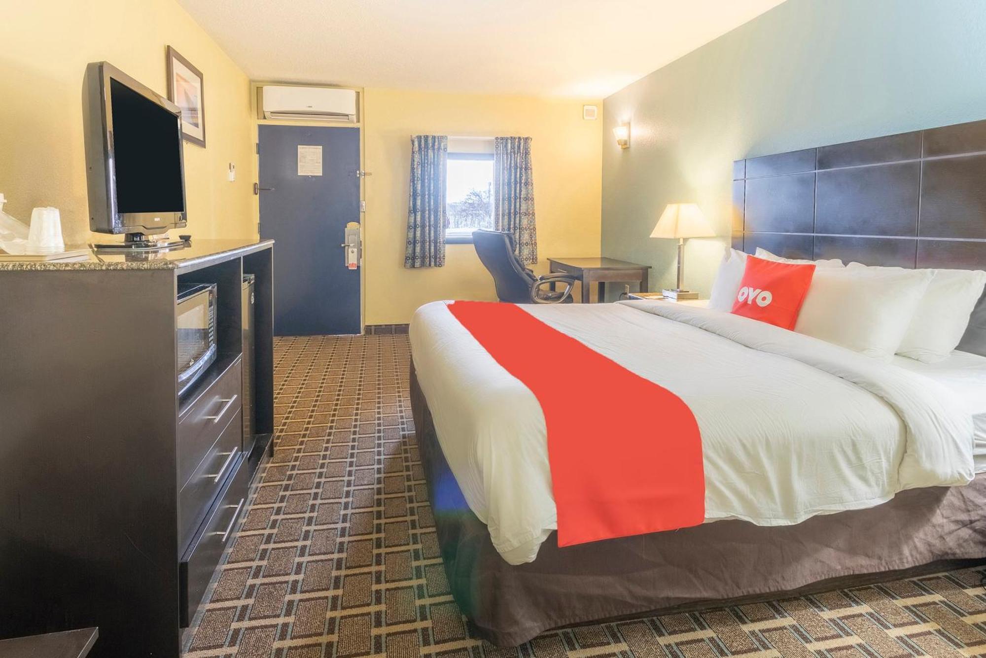 Oyo Hotel Knoxville Tn Cedar Bluff I-40 Ngoại thất bức ảnh