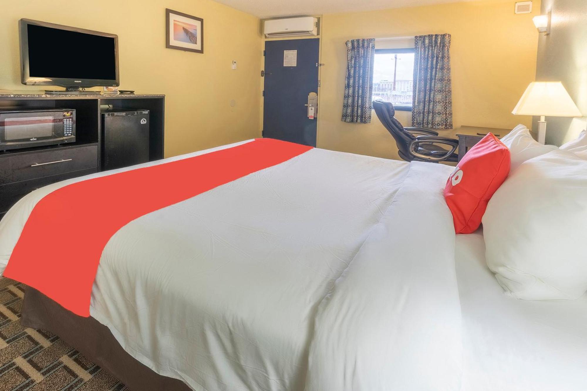 Oyo Hotel Knoxville Tn Cedar Bluff I-40 Ngoại thất bức ảnh