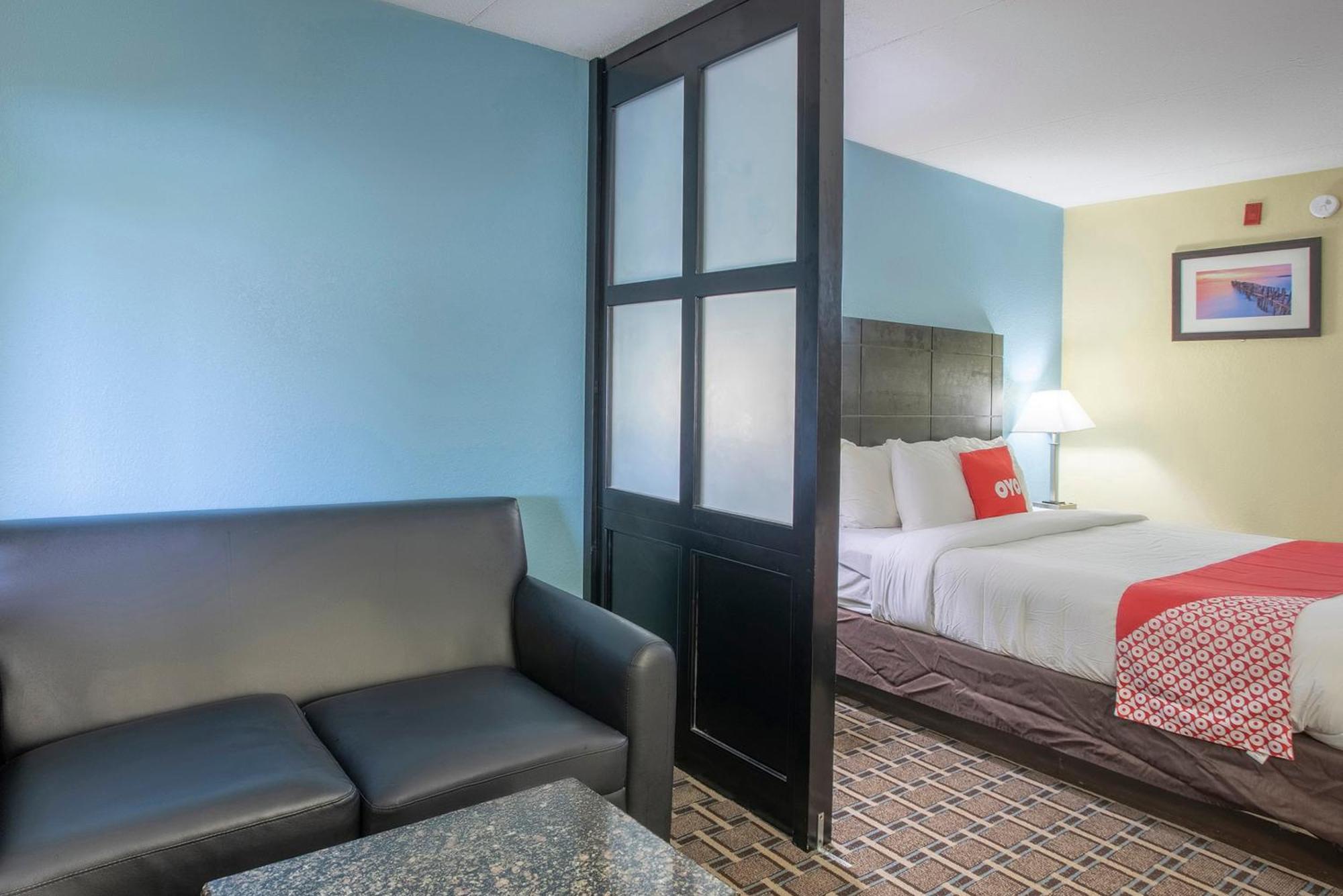 Oyo Hotel Knoxville Tn Cedar Bluff I-40 Ngoại thất bức ảnh