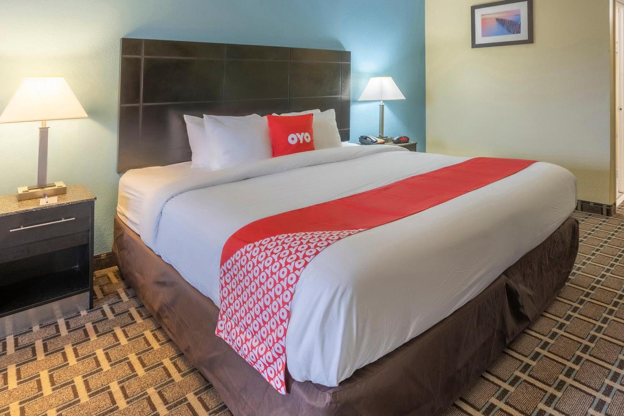Oyo Hotel Knoxville Tn Cedar Bluff I-40 Ngoại thất bức ảnh