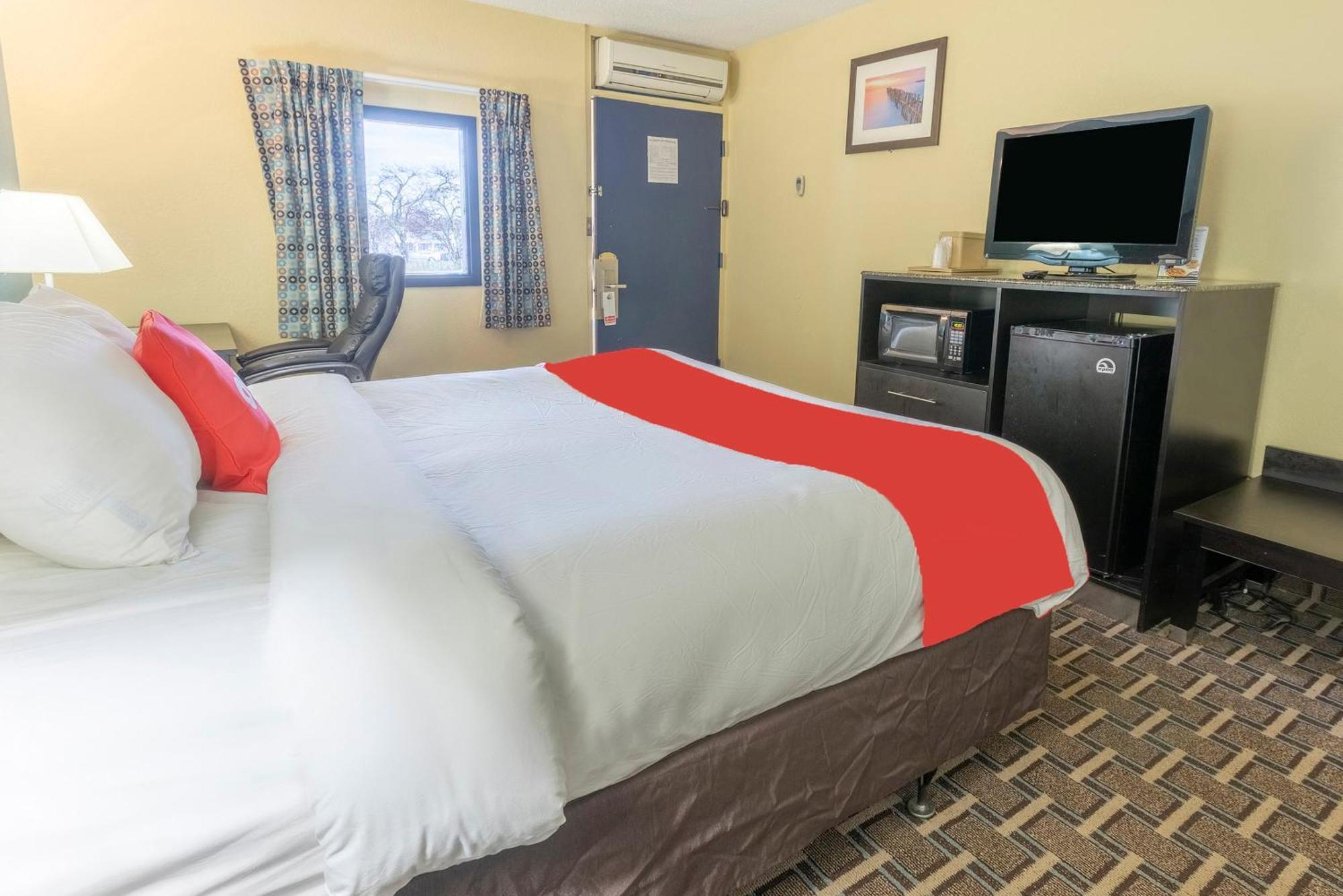Oyo Hotel Knoxville Tn Cedar Bluff I-40 Ngoại thất bức ảnh